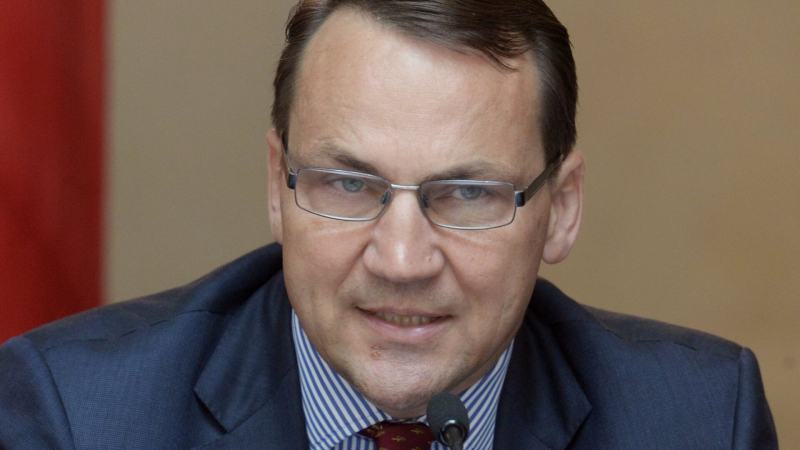 Глава МИД Польши предложил ввести санкции против теневого флота России