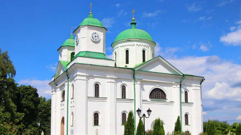 У УПЦ изъяли Успенский собор XII века
