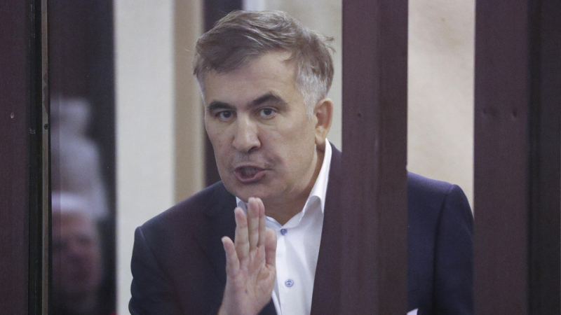 Суд в Грузии приговорил Саакашвили к девяти годам тюрьмы