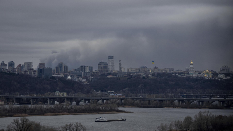 Украина как государство уже мертва, заявил Аксенов