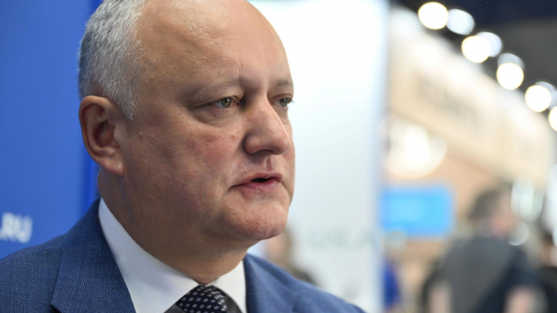 Додон призвал Молдавию возобновить диалог с Россией