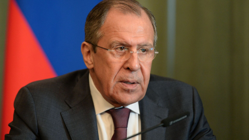 Лавров встретится с президентом Киргизии в июне