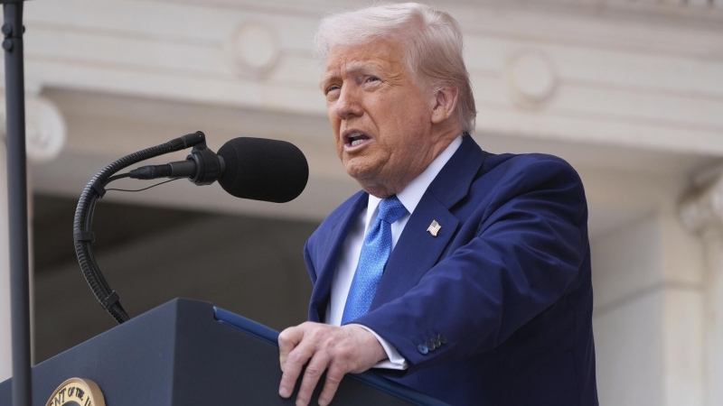 Трамп не ознакомился с законопроектом о санкциях против России